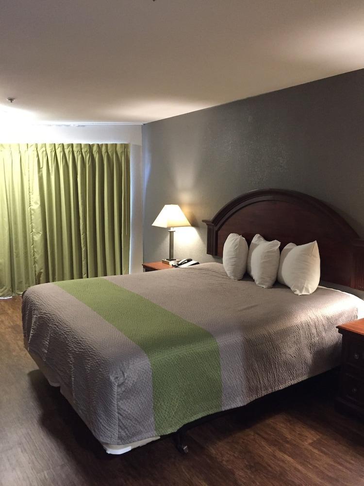 Econo Lodge Gorman Экстерьер фото