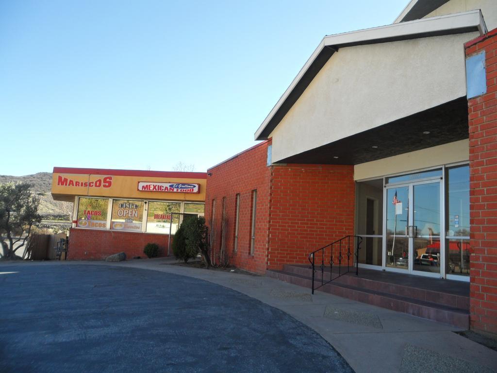 Econo Lodge Gorman Экстерьер фото