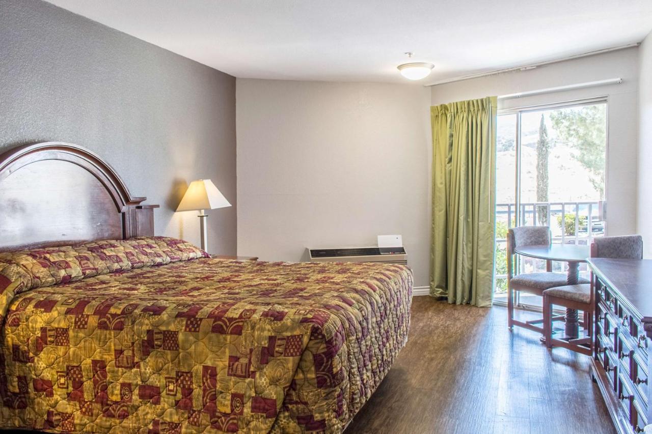 Econo Lodge Gorman Экстерьер фото