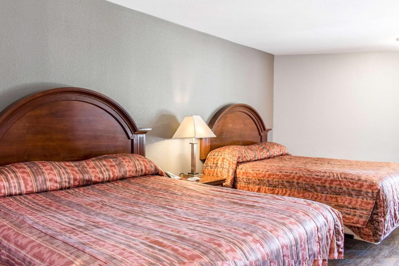 Econo Lodge Gorman Экстерьер фото